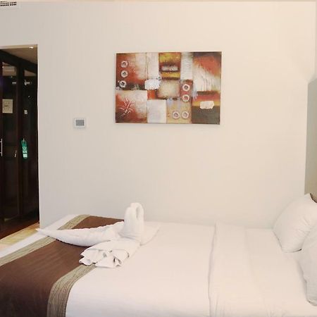Signature Inn Al Riqqa Дубай Экстерьер фото
