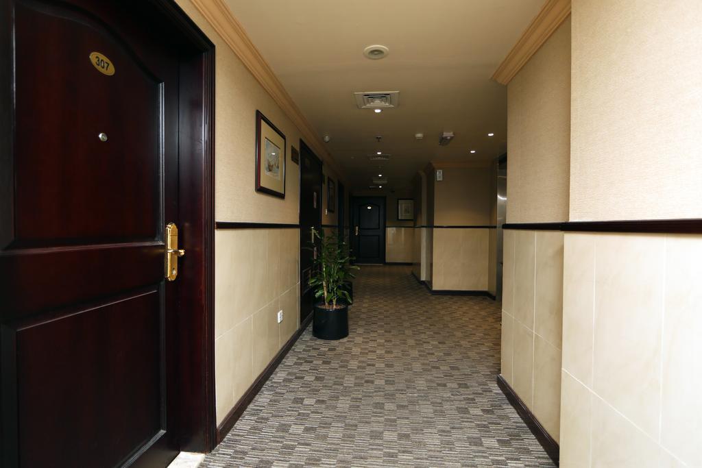 Signature Inn Al Riqqa Дубай Экстерьер фото