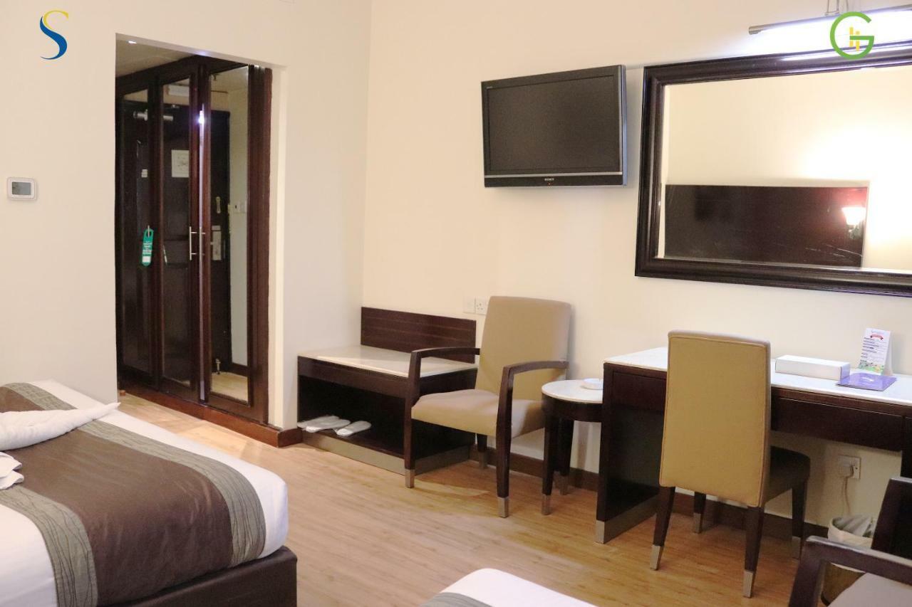Signature Inn Al Riqqa Дубай Экстерьер фото