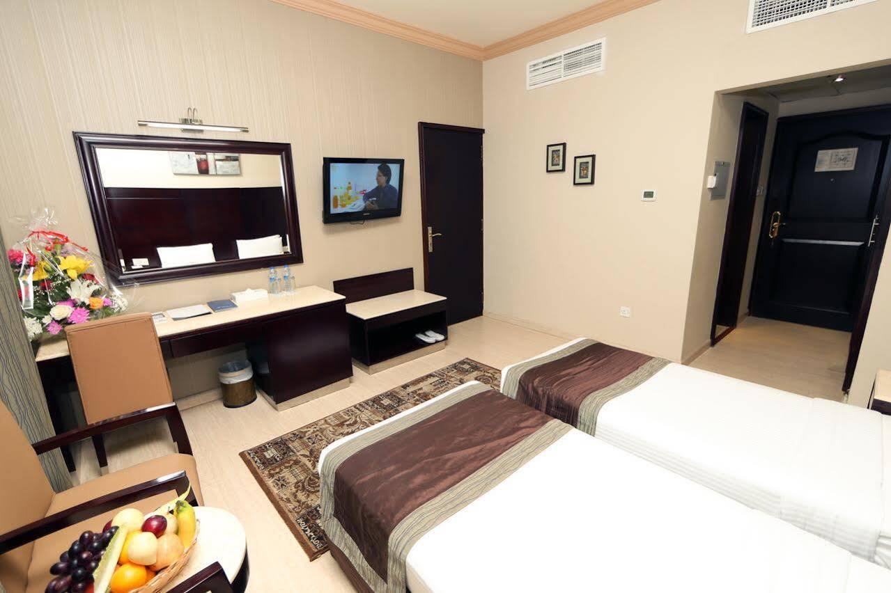 Signature Inn Al Riqqa Дубай Экстерьер фото