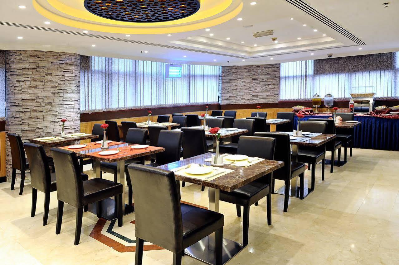 Signature Inn Al Riqqa Дубай Экстерьер фото